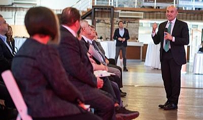 İzmir Vakfı tanıtım seferberliği ilan etti