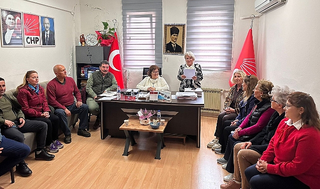 KADINLARIN BELEDİYELERDE SEÇME VE SEÇİLME HAKKI KAZANMASI NIN 93. YILI  FOÇADA ANILDI