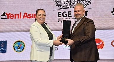 MENEMEN BELEDİYESİ’NE “GENÇLİĞİN VE GELECEĞİN KENTİ” ÖDÜLÜ