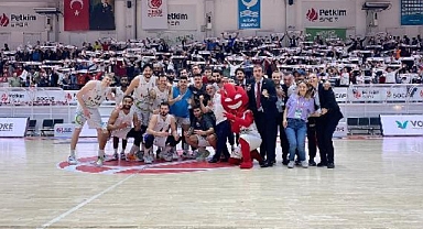 Petkimspor'dan hayati derbi zaferi