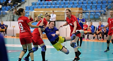 Yenimahalle Belediyespor, İzmir Büyükşehir Belediyespor'u 28-27 yendi