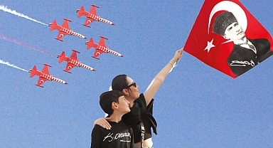 19 Mayıs’ı 104. yılda coşkuyla kutluyoruz... Kurtuluş’a ilk adım