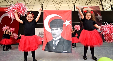 Bornova'da Sahne Çocukların