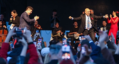 Buca'da Dilekler 14 Mayıs İçin Tutuldu