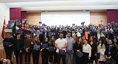 Ege, 2209-A programa en çok başvuru yapan ve en çok projesi kabul alan üniversite oldu