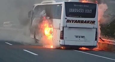 Elazığ’da yolcu otobüsü alev alev yandı