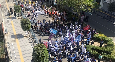 EMEKÇİLER BAYRAMINI KUTLUYOR