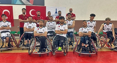 İzmir Büyükşehir Belediyesi Tekerlekli Sandalye Basketbol Takımı Avrupa Üçüncüsü Oldu