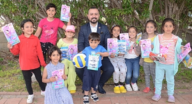 İzmir'deki minik depremzedelere Büyük Birlik Partisi sürprizi