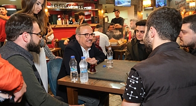 Kerem Ali Sürekli gençlere seslendi “Genç kardeşlerim, ülkemizin kazanımlarına sahip çıkacak sizlersiniz, size güvenim tam”