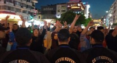 Manisa'da Miting Sonrası Ortalık Karıştı