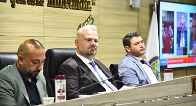 MENEMEN’DEKİ ÖĞRENCİLERE 5’ER BİN LİRA BAŞARI ÖDÜLÜ
