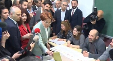 Meral Akşener oyunu kullandı
