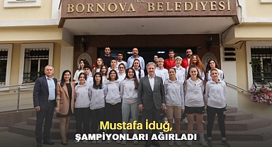 Mustafa İduğ, şampiyonları ağırladı