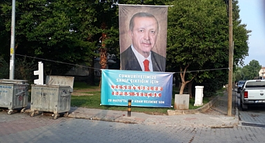 TEK ADAM REJİMİNE SON: SELÇUK’TA ASILAN PARTİ PANKARTLARI NE MESAJ VERDİ?