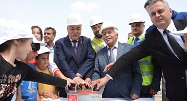 Torbalı’da spor kompleksi için temel atıldı. Dev tesis için çalışmalar başladı