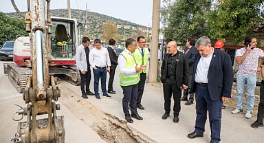 Tunç Soyer, Çeşme'deki yatırımları inceledi