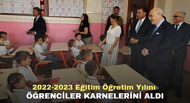 2022-2023 Eğitim Öğretim Yılını Öğrenciler Karnelerini Aldı