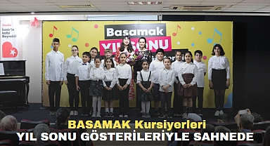 BASAMAK Kursiyerleri yıl sonu gösterileriyle sahnede