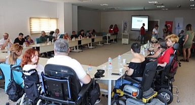 Engelsizmir afet eğitimi verildi