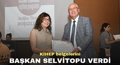 KİHEP belgelerini Başkan Selvitopu verdi