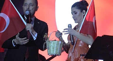 Melek Mosso konseri gündem olmuştu! Süleymanpaşa Belediye Başkanı Cüneyt Yüksel'den açıklama, istifa etti