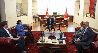 CHP Genel Başkanı Kemal Kılıçdaroğlu, KESK Heyetini Kabul Etti