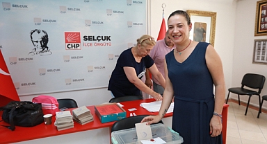 EFES SELÇUK'TA DELEGE SEÇİMLERİNE YOĞUN İLGİ