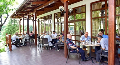 ALTINPARK YAŞLILAR LOKALİ YENİ ÜYELERİNİ BEKLİYOR