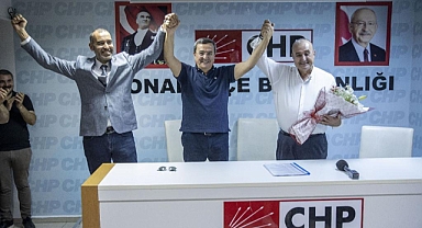 BAŞKAN BATUR CHP KONAK İLÇE BAŞKANLIĞI DEVİR TESLİM TÖRENİNE KATILDI