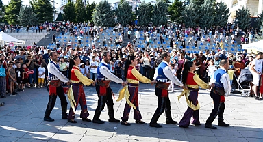 BAŞKENTLİ ÇOCUKLARA EĞLENCELİ YAZ FESTİVALİ
