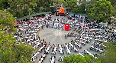 BORNOVALILAR GELENEKSEL AŞURE ETKİNLİĞİNDE BULUŞUYOR