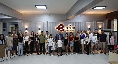 EFELERLİ ÖĞRENCİLER KİTAP KAFELERDE ÇALIŞTILAR HAYALLERİNE ULAŞTILAR