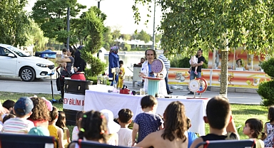 FEZA GÜRSEY BİLİM MERKEZİ PARKLARDA ÇOCUKLARLA BULUŞUYOR