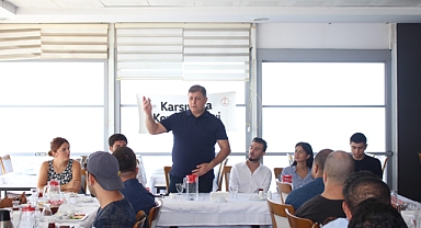TUGAY GENÇLERLE BULUŞTU;