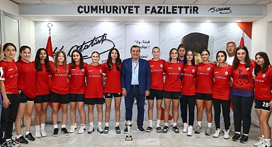 KONAK BELEDİYESİ'NİN YEŞİL SAHALARDAKİ SULTANLARINDAN TÜRKİYE DERECESİ