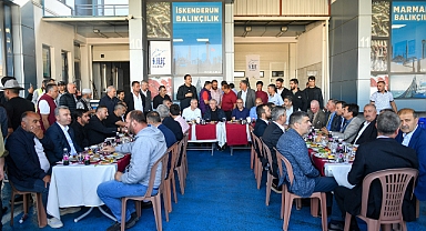 MANSUR YAVAŞ ‘‘BALIK EKMEK ŞENLİĞİ’’NE KATILDI