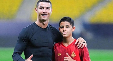 Cristiano Ronaldo'nun oğlu Ronaldo Jr. Al Nassr'a imza attı