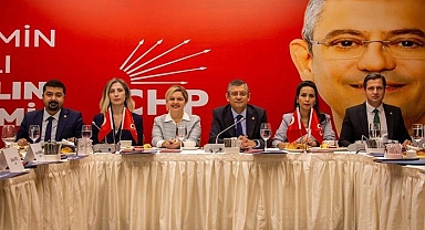 Özgür Özel 'öndeyiz' diyerek oran verdi!