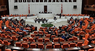 TBMM Genel Kurulu'nda AK Parti, CHP ve YSP arasında tartışma