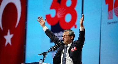 CHP'NİN YENİ GENEL BAŞKANI ÖZGÜR ÖZEL