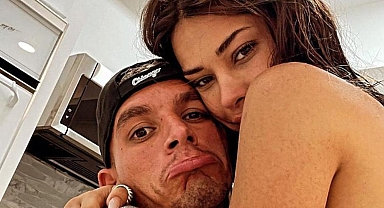 Lucas Torreira'dan romantik paylaşım! Devrim Özkan'a; 'En iyi yerimsin'