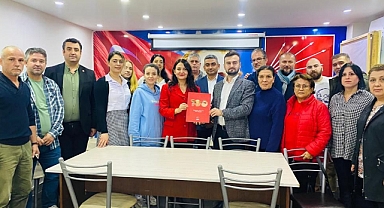 Av.Özge Arslan :Gençlik ve Kadın Mücadelesini Alanlardan Meclise Taşımak İçin Geliyorum
