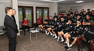 Beşiktaş'ta Feyyaz Uçar ve Samet Aybaba futbolcularla bir araya geldi