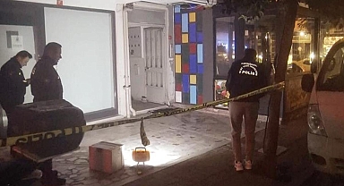 Kanlı tartışma... Oğlunu öldürdü babası ve annesini yaraladı