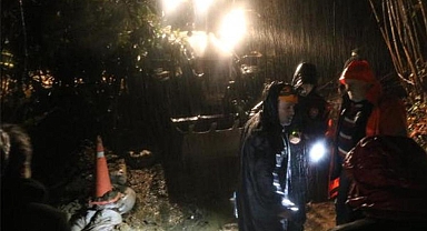 Zonguldak'ta iki büyük heyelan: Bir ev yıkıldı, iş makineleri göçük altında kaldı! Yaralılar var