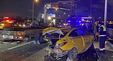15 Temmuz Şehitler Köprüsü'nde 10 araç birbirine girdi: 3 yaralı