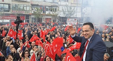 Atila, adayda iş birliğine dikkat çekti: Anketlerde açık ara birinciyim
