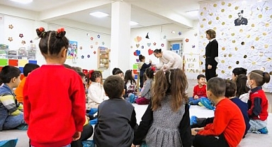 Bornovalı minikler karne heyecanı yaşadı