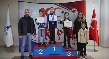 Büyükşehir Belediyesi sporcuları 9 madalya kazandı